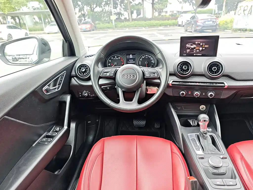 Audi Q2L — миниатюра 10