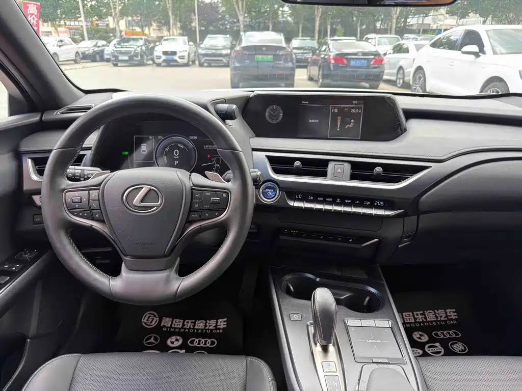 Lexus UX New Energy — миниатюра 13