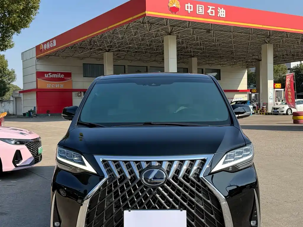 Lexus LM — фотографии объявления, Фото 3