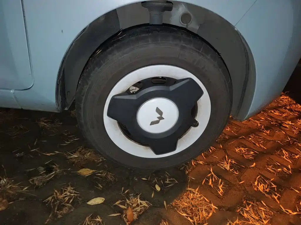 Wuling MINIEV — миниатюра 25