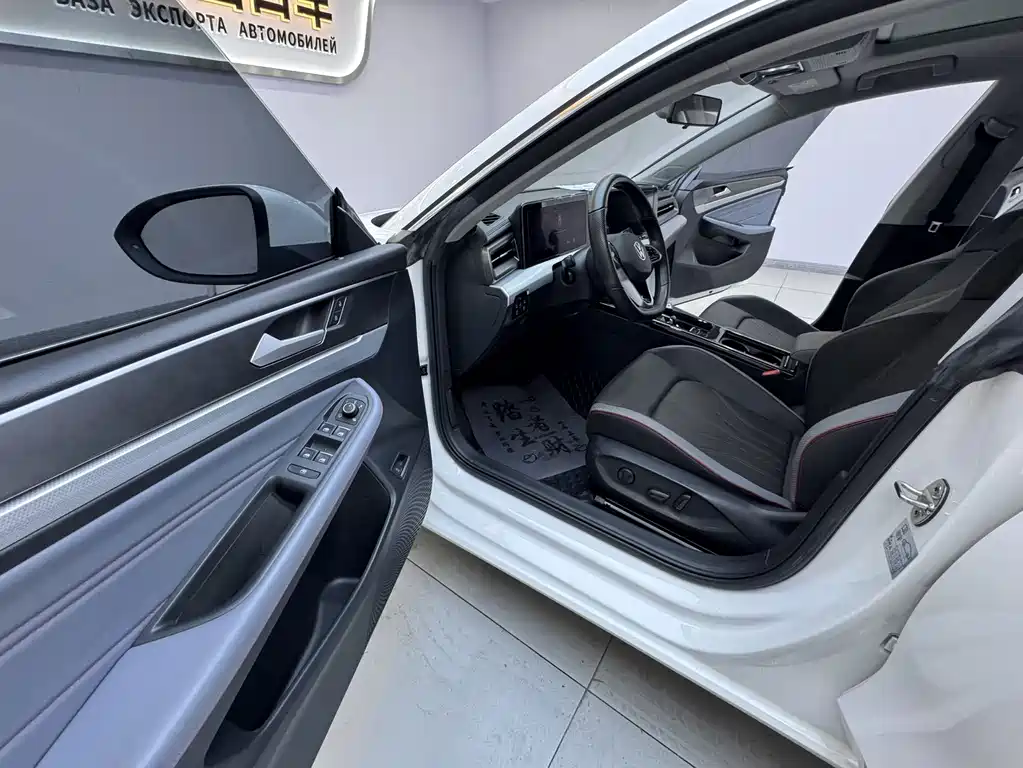 Volkswagen Lamando — миниатюра 12