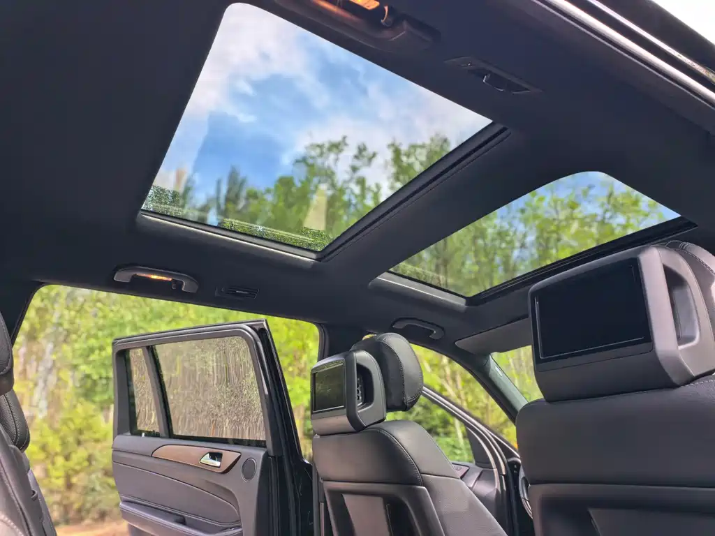 Mercedes-Benz GLS — миниатюра 13