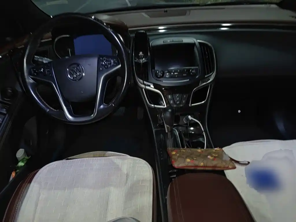 Buick LaCrosse — миниатюра 13