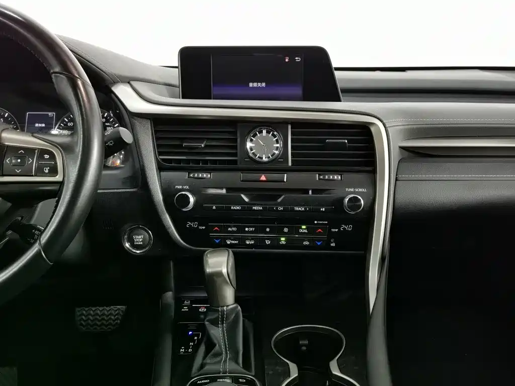 Lexus RX — миниатюра 12