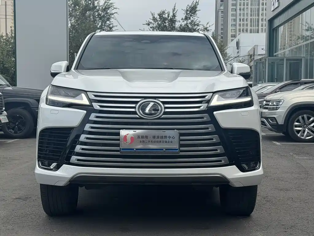 Lexus LX — миниатюра 2