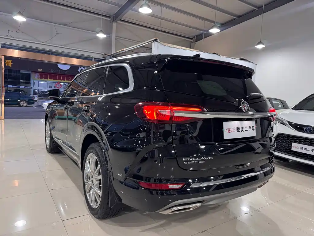 Buick Enclave — миниатюра 7