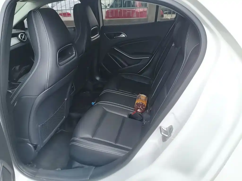 Mercedes-Benz GLA — миниатюра 17