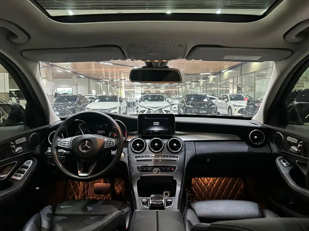 Mercedes-Benz C-Class — миниатюра 14