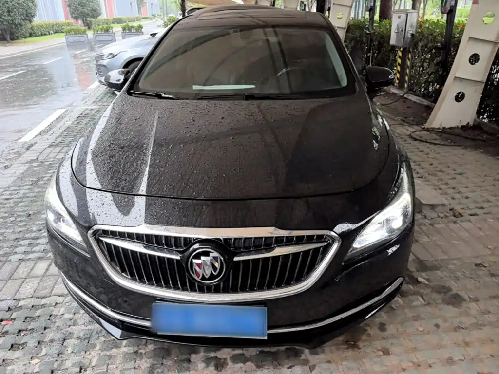 Buick LaCrosse — миниатюра 3