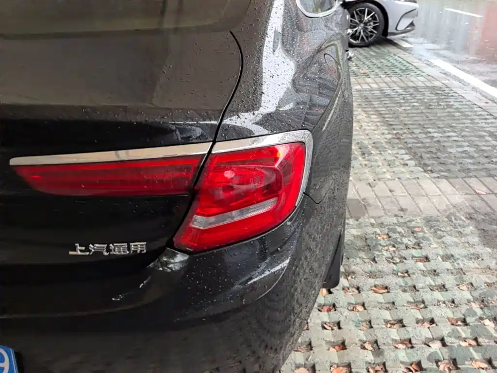 Buick LaCrosse — миниатюра 8