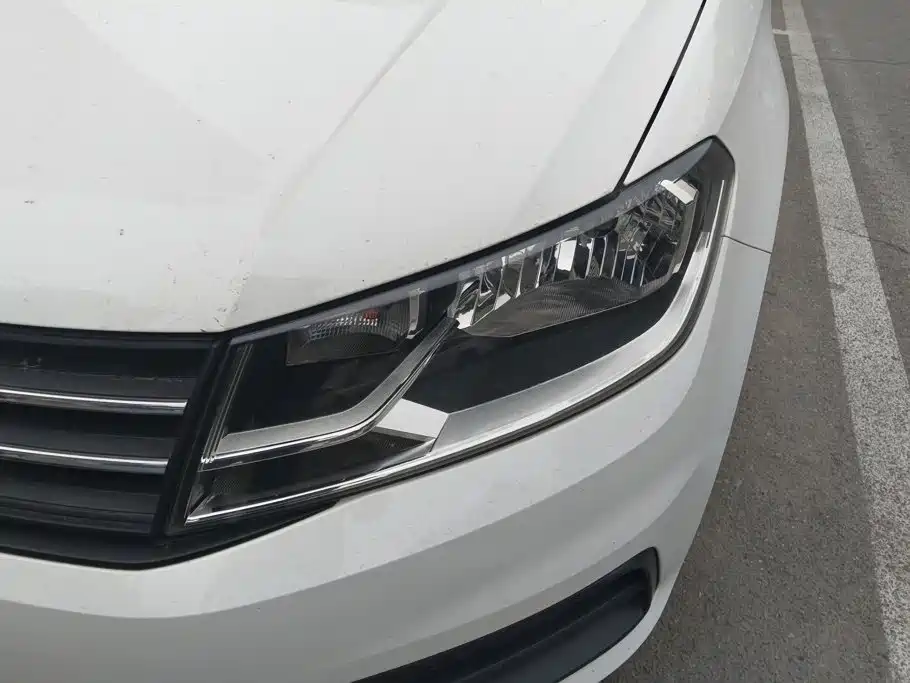 Volkswagen Santana — миниатюра 5
