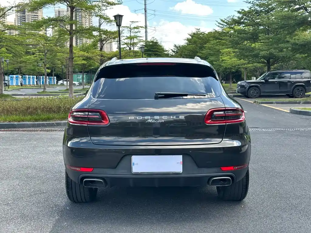 Porsche Macan — миниатюра 19
