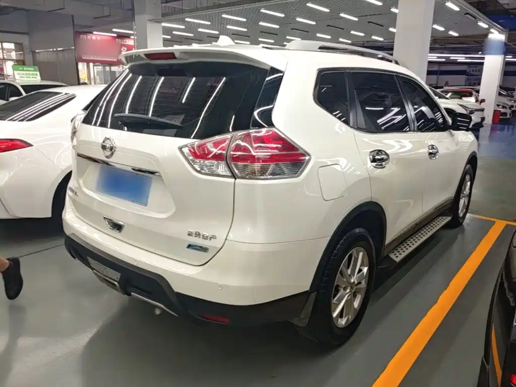 Nissan X-Trail — миниатюра 7