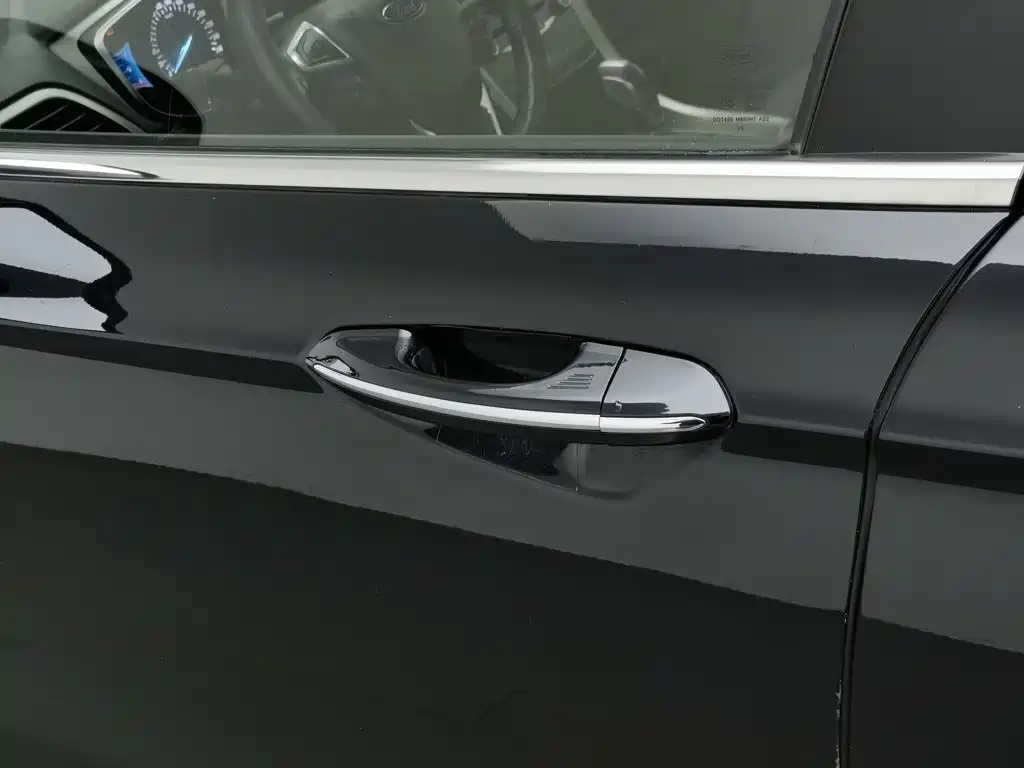 Ford Mondeo — миниатюра 18