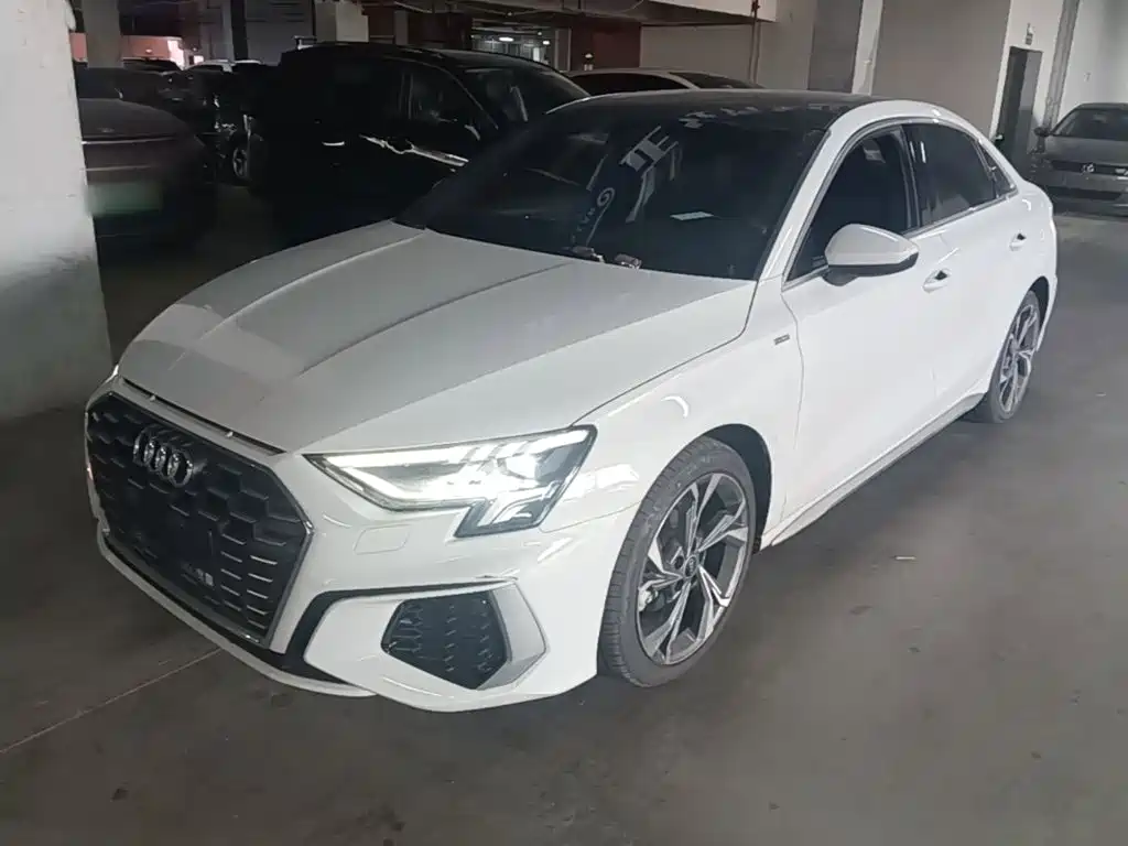奥迪A3 2023款 A3L Limousine 35 TFSI 时尚运动型 2023