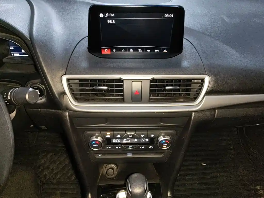 Mazda 3 Axela — миниатюра 18