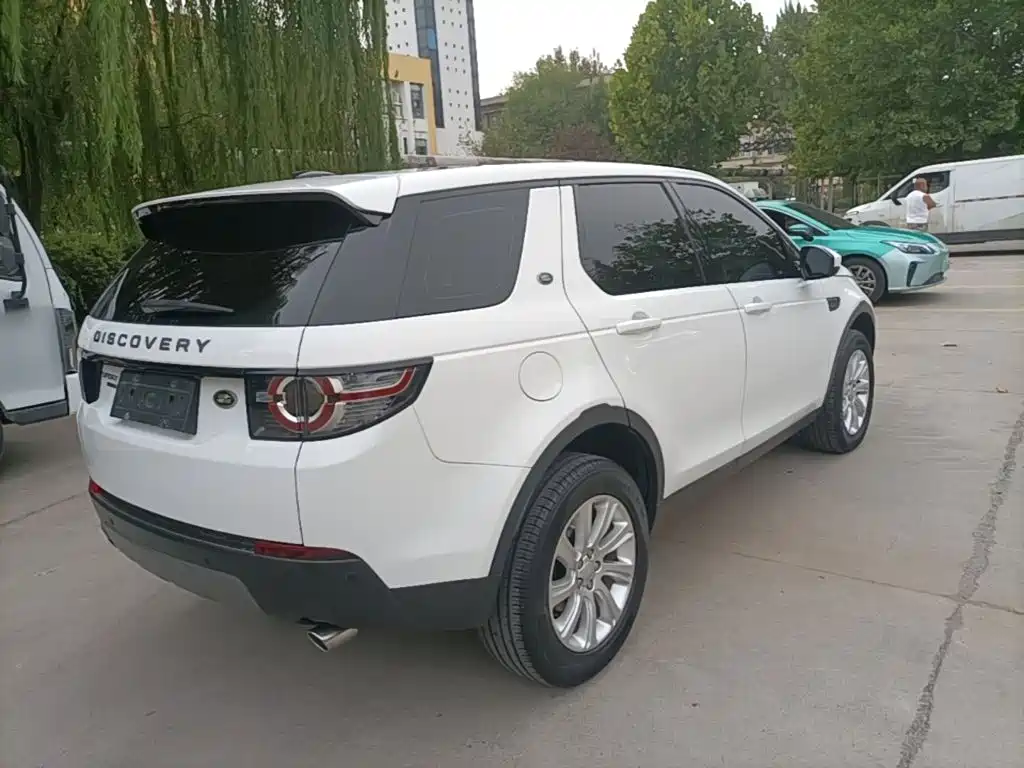 Land Rover Discovery Sport — миниатюра 7