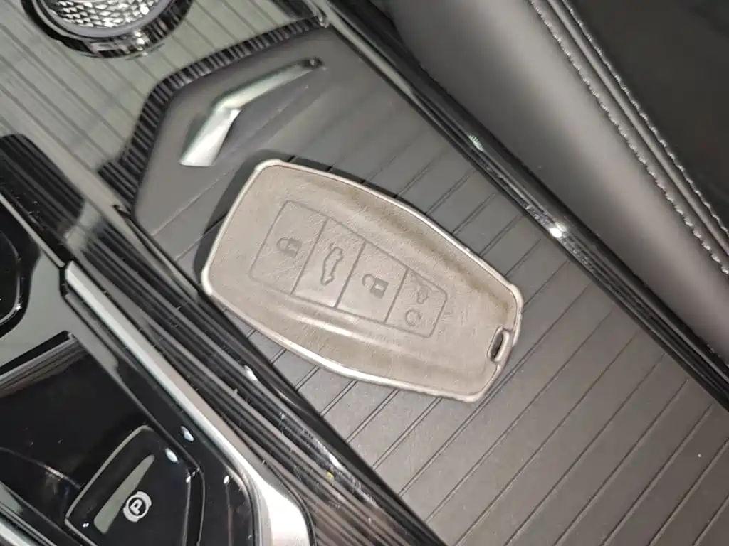 Geely Xingyue L — миниатюра 9