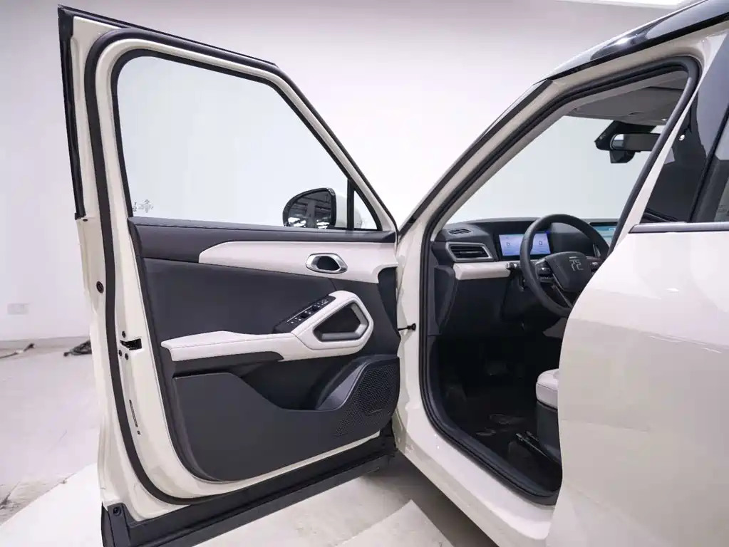 BYD Yuan UP — миниатюра 17