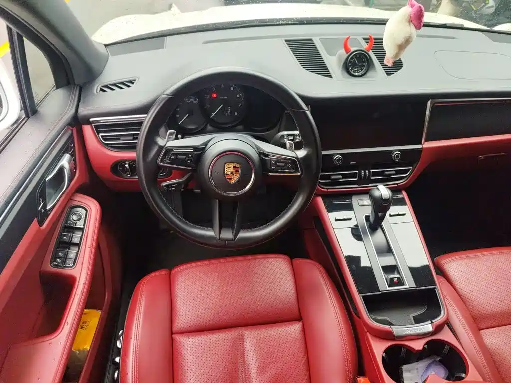 Porsche Macan — миниатюра 11