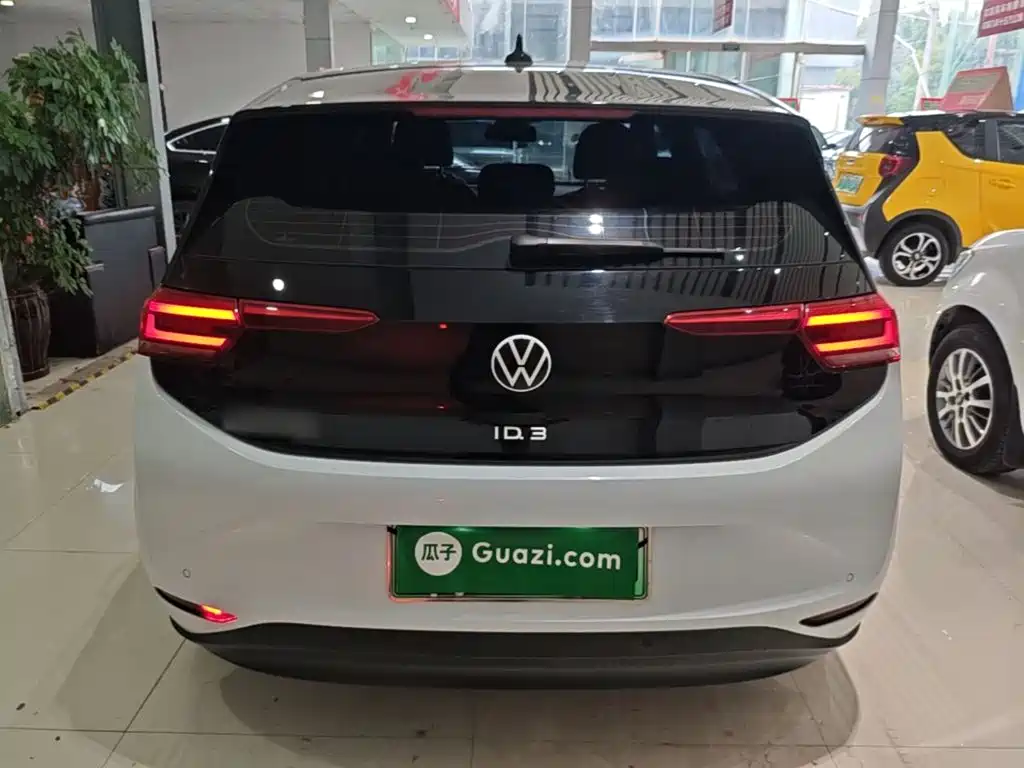 Volkswagen ID.3 — миниатюра 6