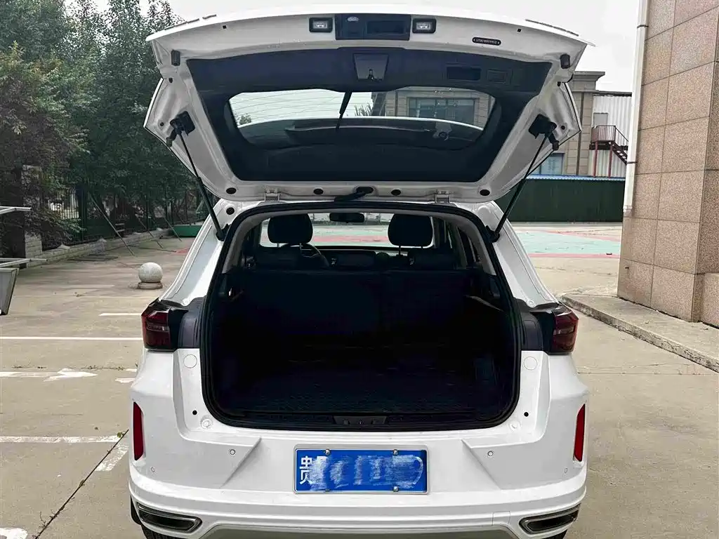 Exeed Zhaofeng — миниатюра 11