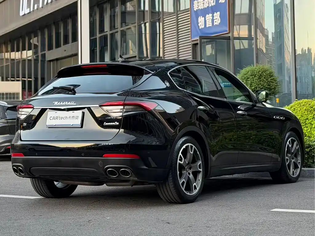 Maserati Levante — миниатюра 3
