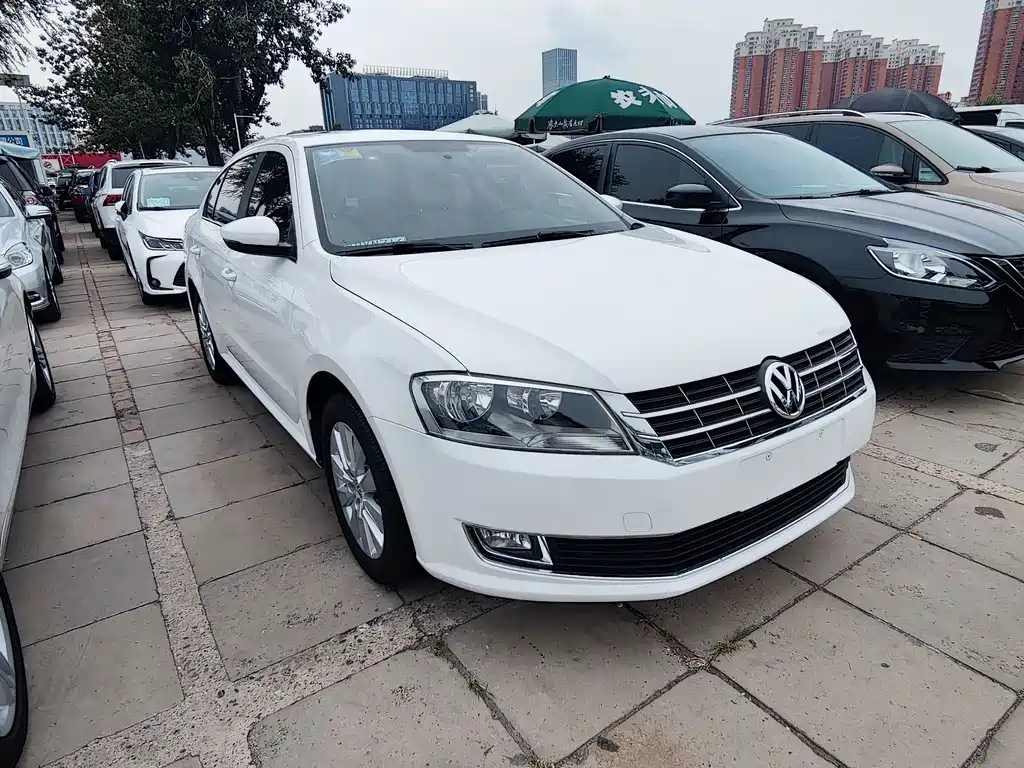 Volkswagen Lavida — миниатюра 3