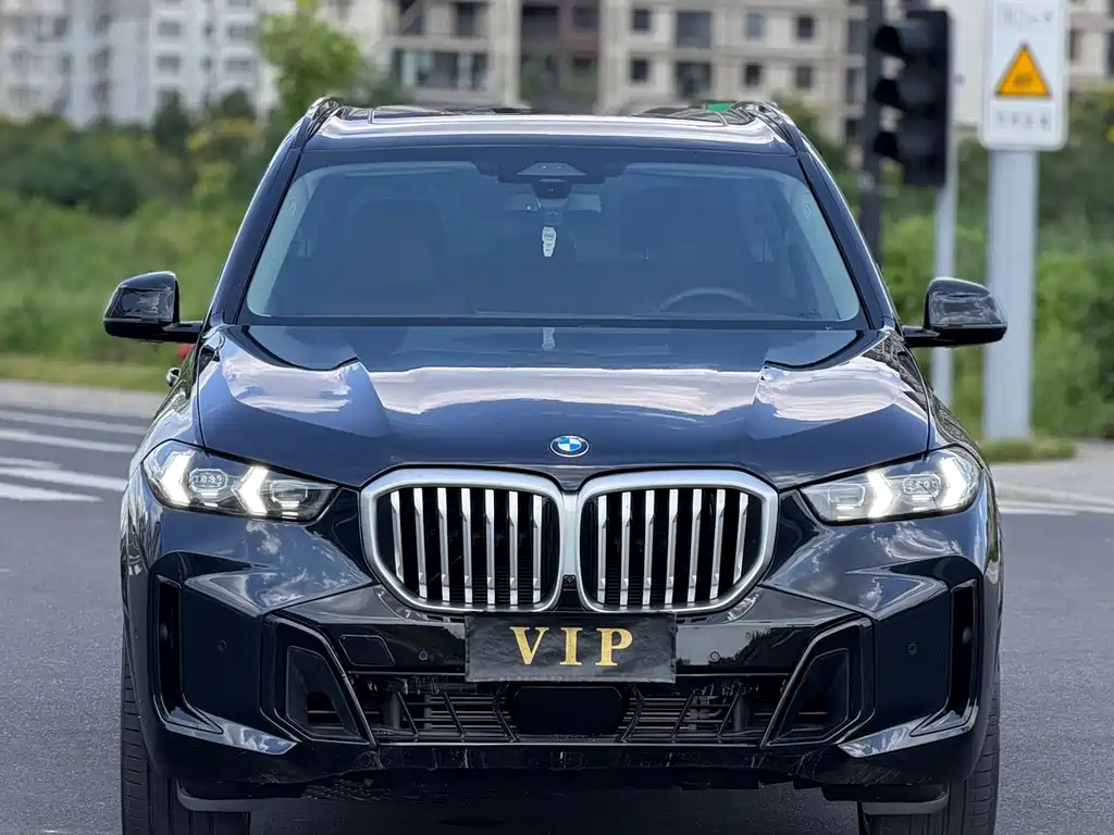 BMW X5 2023 xDrive 30Li Premium M Sport