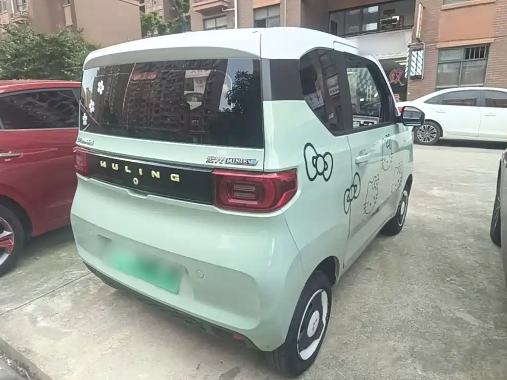 Wuling MINIEV — миниатюра 7