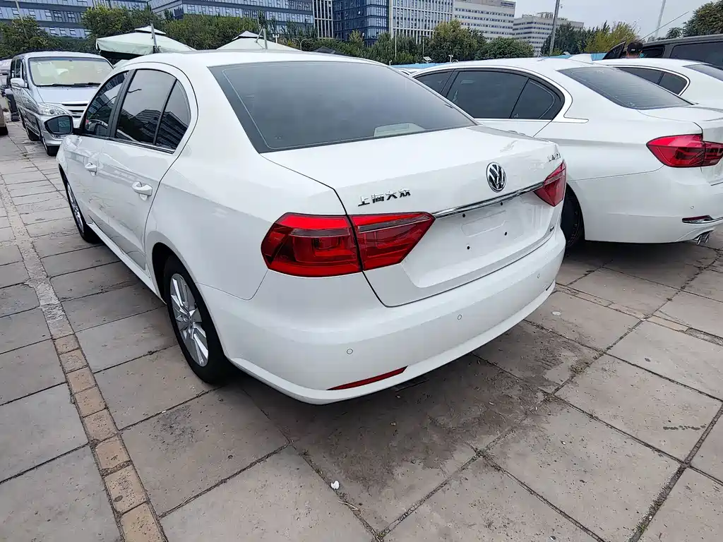 Volkswagen Lavida — миниатюра 13