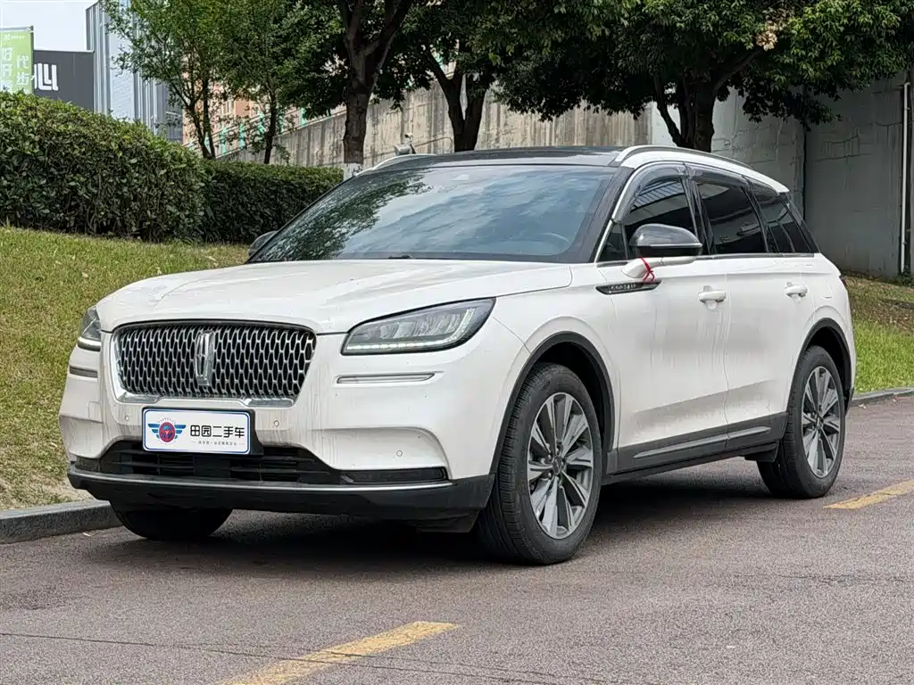 Купить Lincoln Corsair