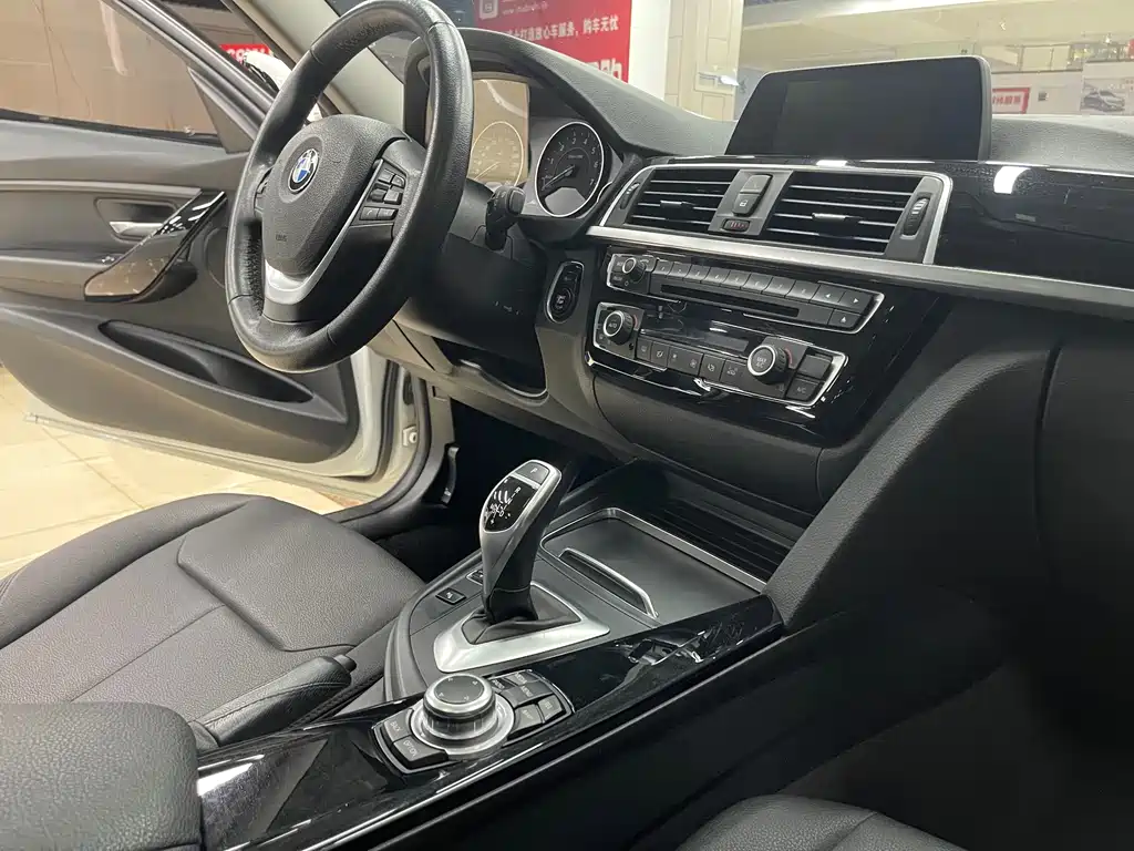 BMW 3 Series — миниатюра 5