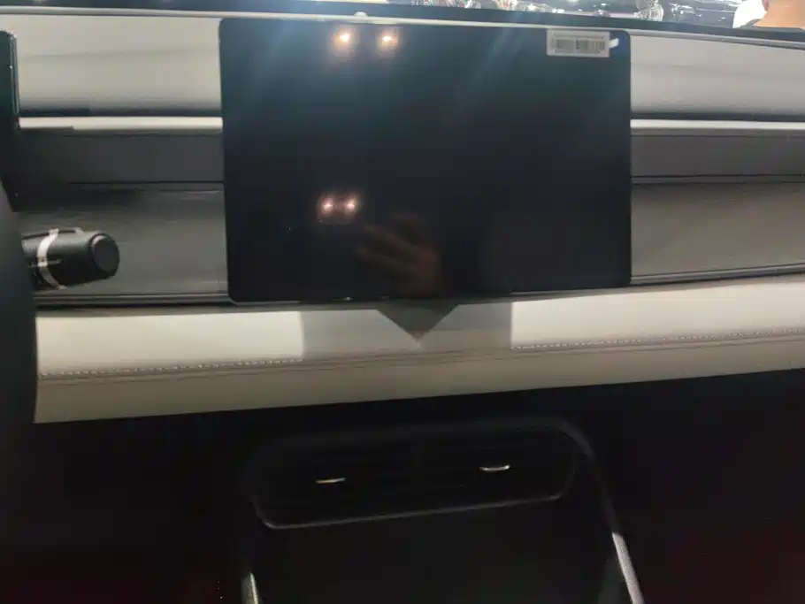 BYD Seal 05 DM-i — миниатюра 13