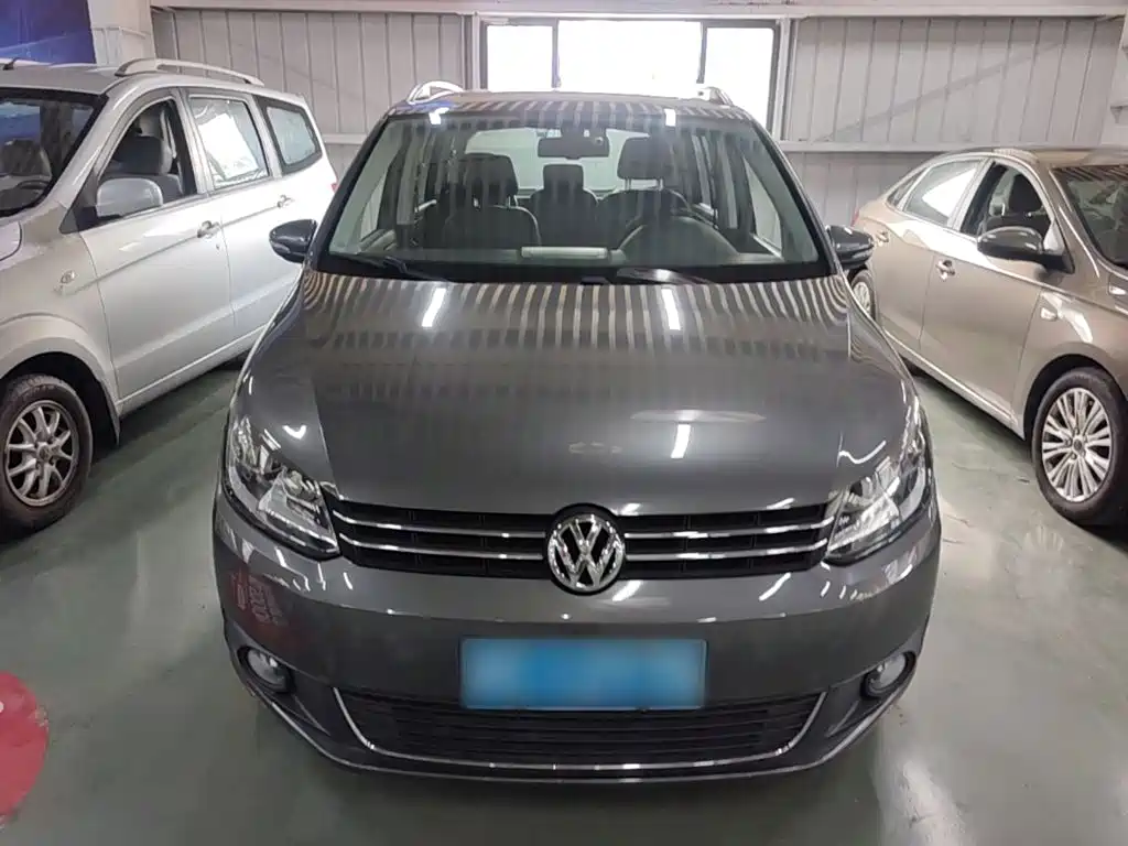Volkswagen Touran — миниатюра 3