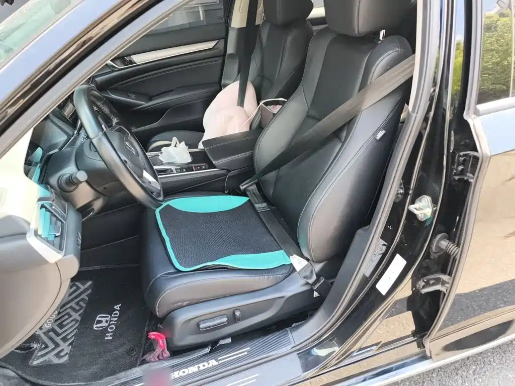 Honda Accord — миниатюра 11