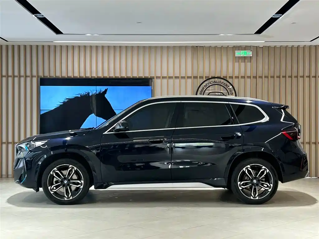 BMW X1 2026 sDrive25Li M Sport