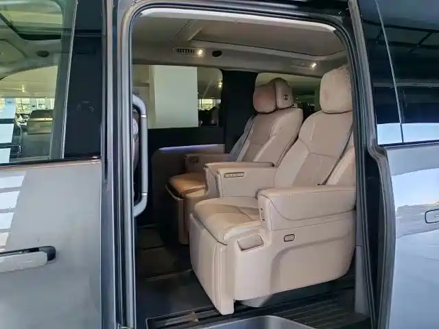 Li Auto Li MEGA — миниатюра 7