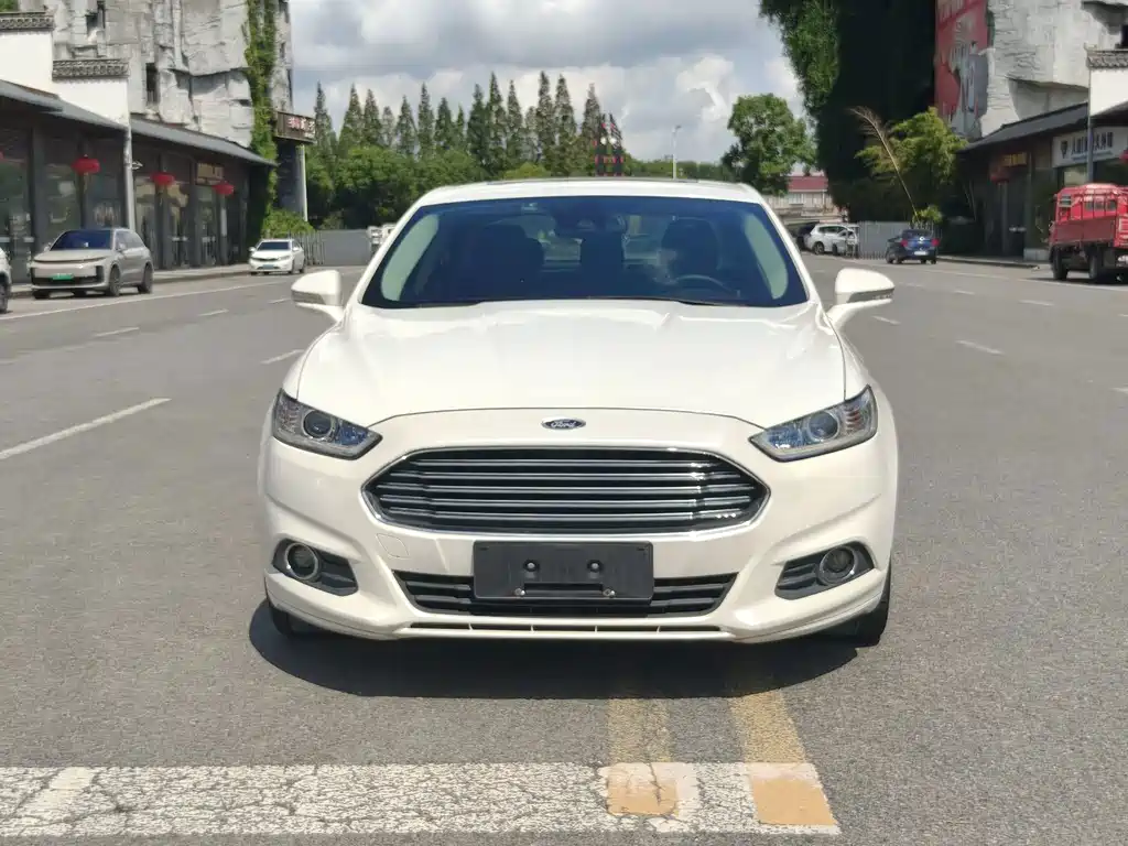 Ford Mondeo — миниатюра 2