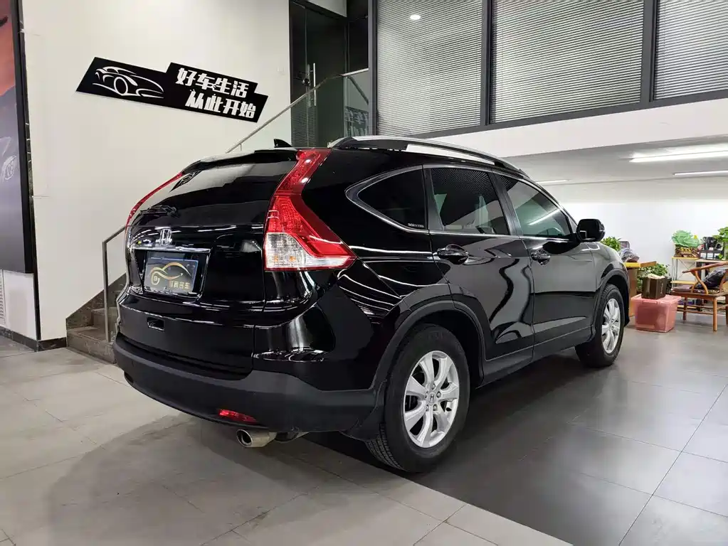 Honda CR-V 2.0L 2WD Urban Edition, фото 4