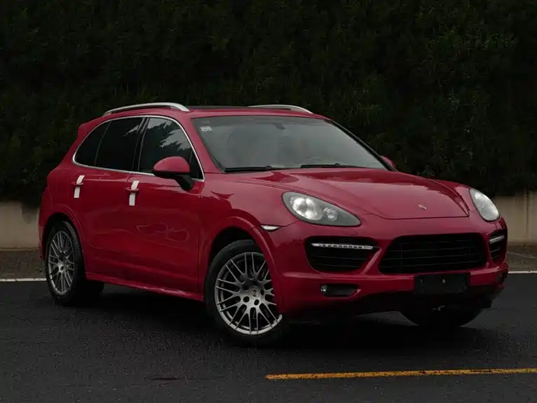 Porsche Cayenne 2012 Cayenne GTS 4.8L