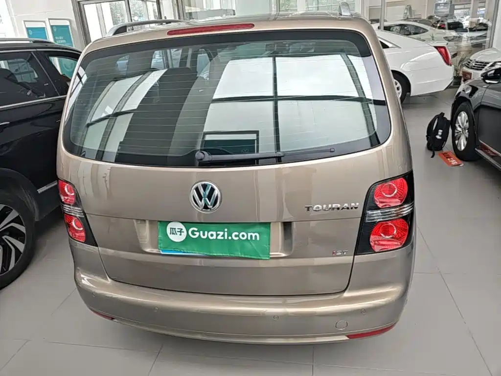 Volkswagen Touran — миниатюра 6