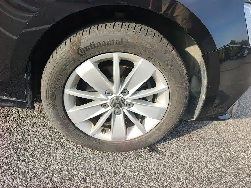 Volkswagen Sagitar — миниатюра 24