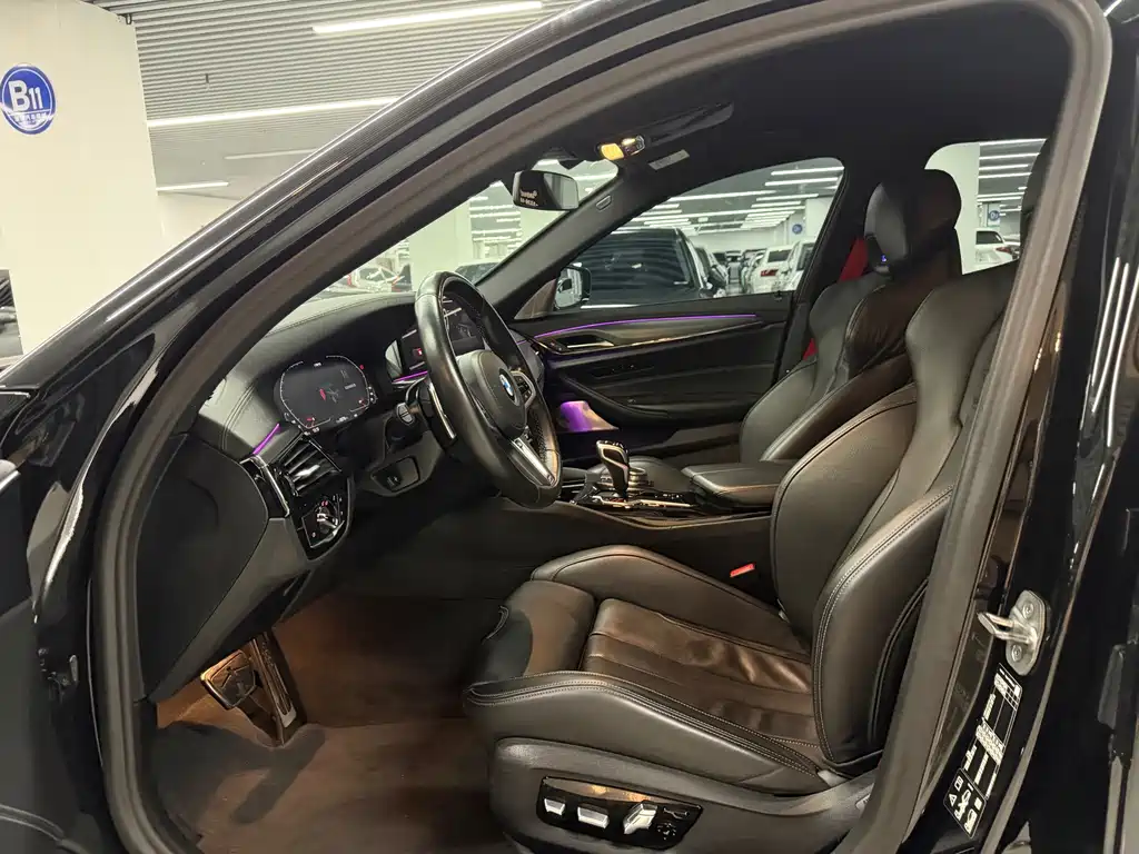 BMW M5 — миниатюра 14