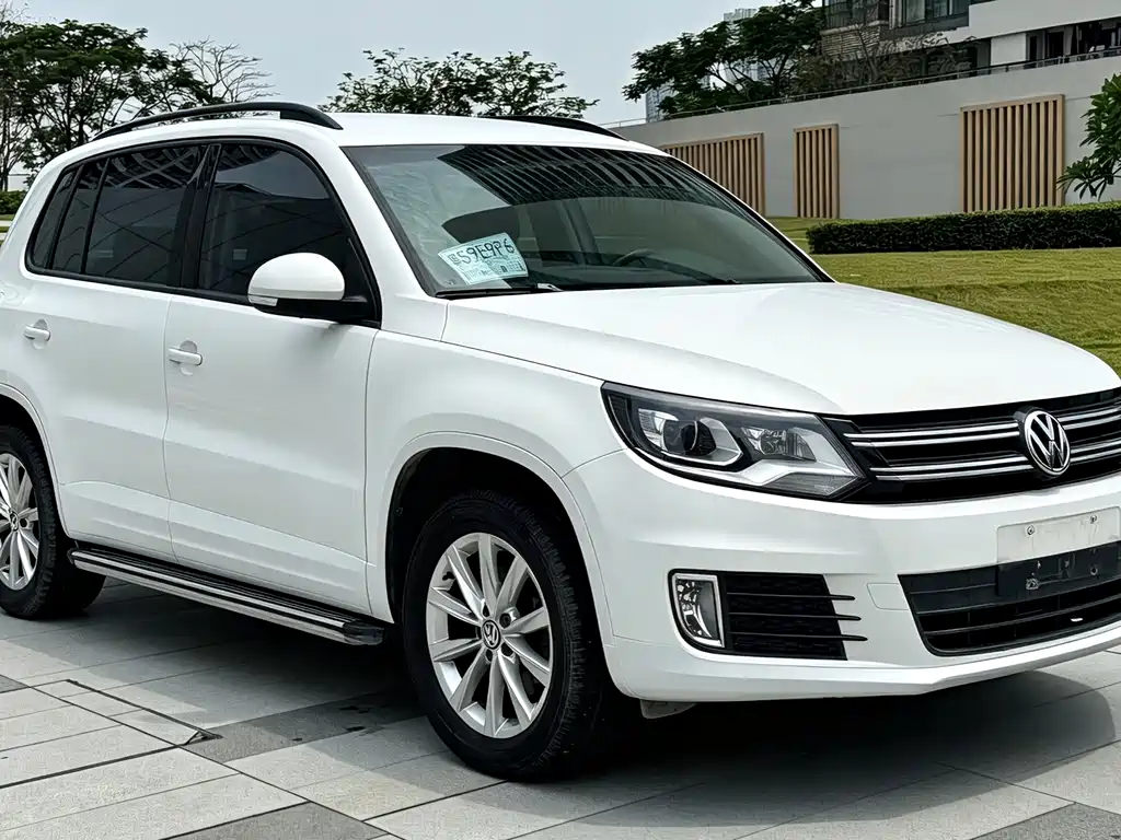 Volkswagen Tiguan - фото 3