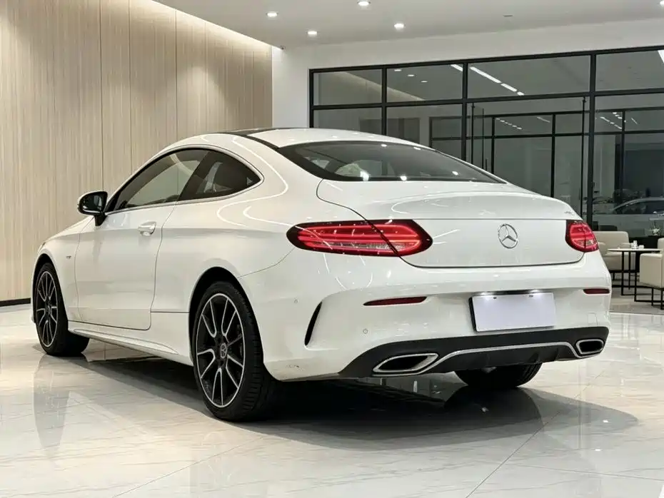 Mercedes-Benz C-Class (Import) — миниатюра 2