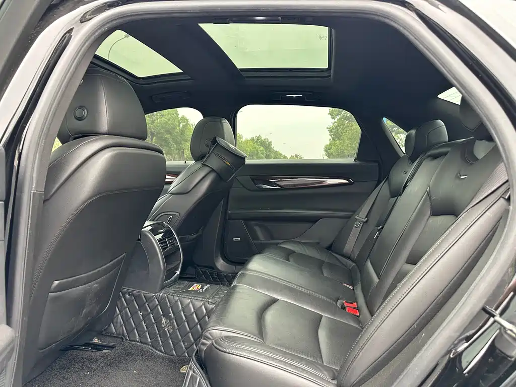 Cadillac CT6 — миниатюра 10
