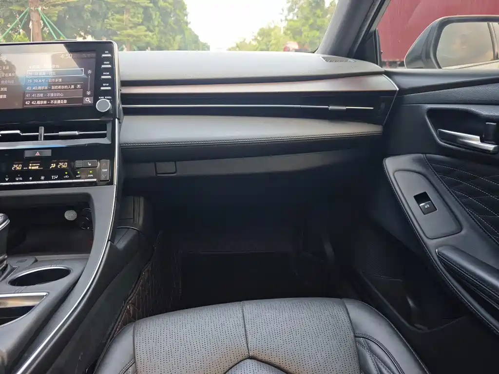Toyota Avalon — миниатюра 19
