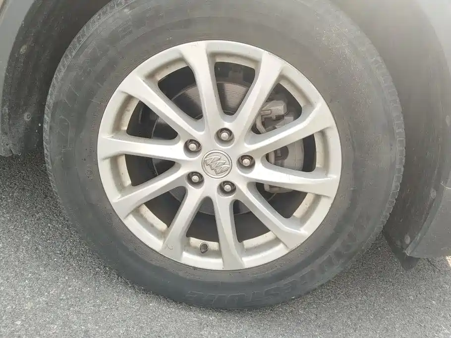Buick Envision Plus — миниатюра 6