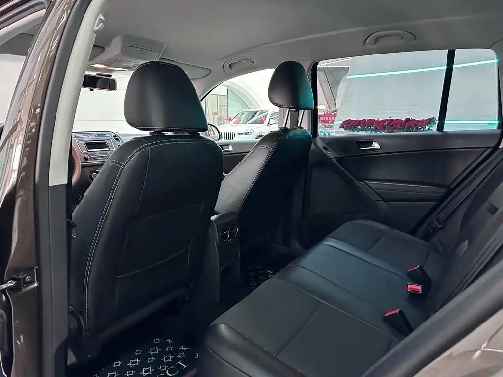 Volkswagen Tiguan — миниатюра 6